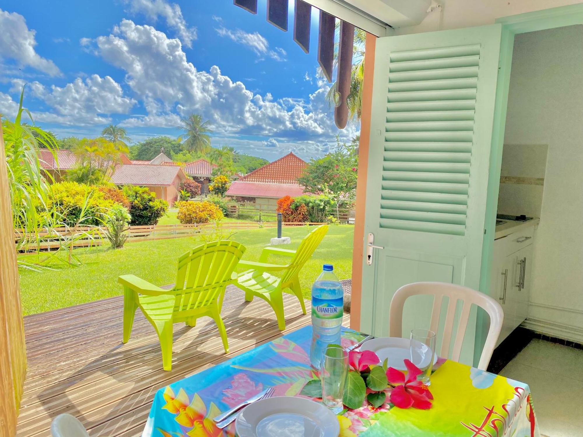 Studio Petite Plage - Pieds Dans L'Eau Sainte-Anne Exterior foto